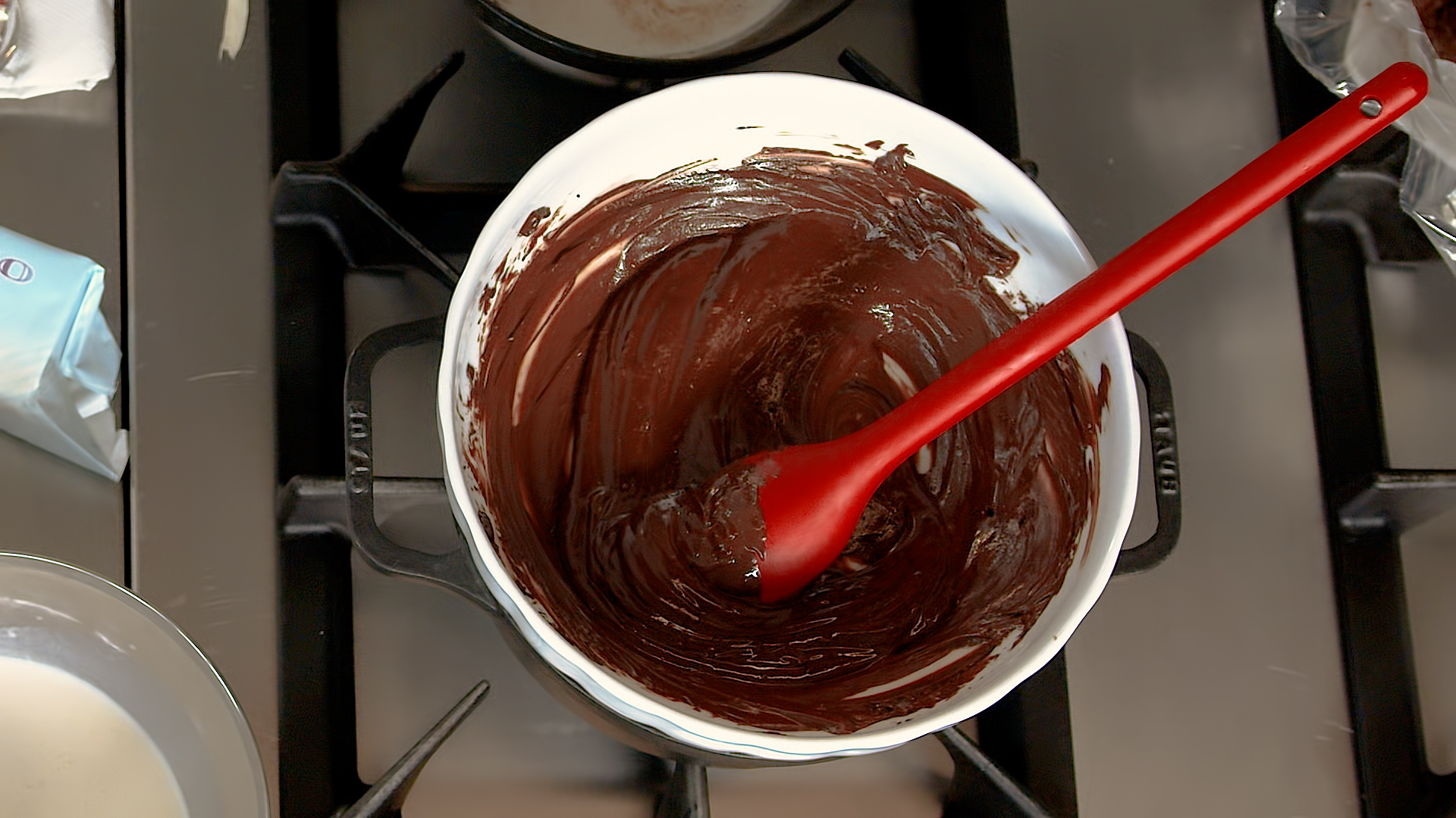 Step 3) Fondere a bagnomaria il cioccolato fondente